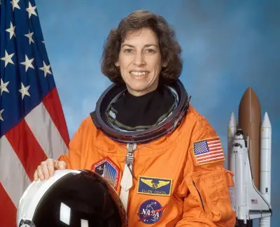 ellen-ochoa