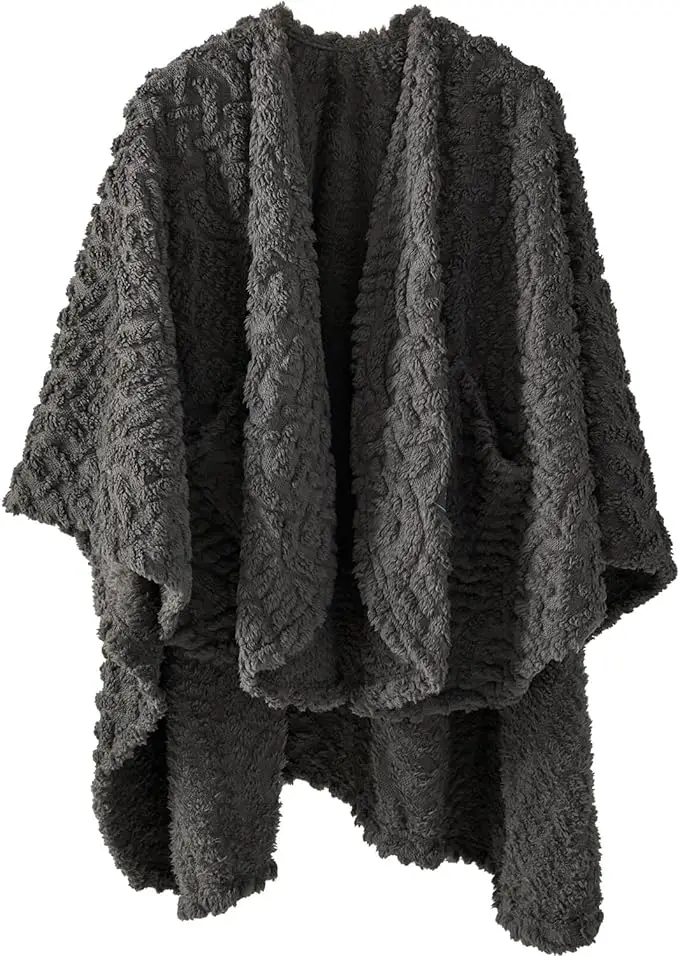 Wearable Fleece Blanket with Pockets
